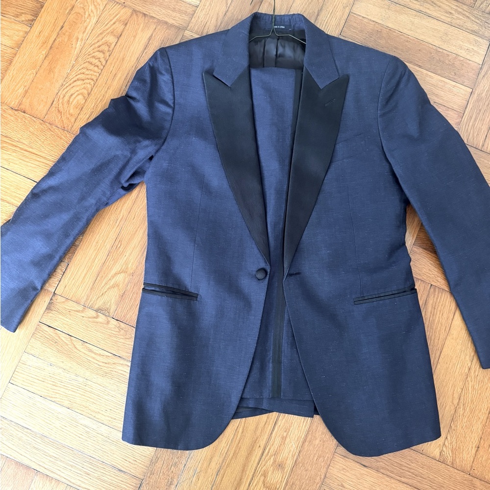 Suitsupply wool/linen tuxedo size 40R